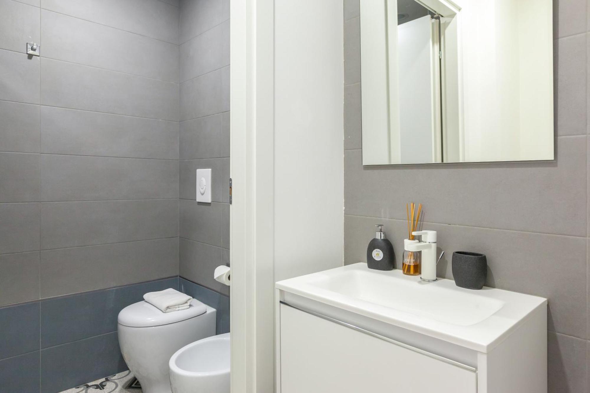 Milano Apartments S Agostino - Porta Genova エクステリア 写真