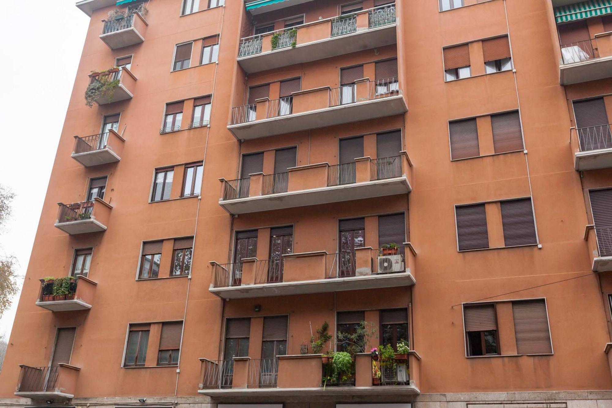 Milano Apartments S Agostino - Porta Genova エクステリア 写真