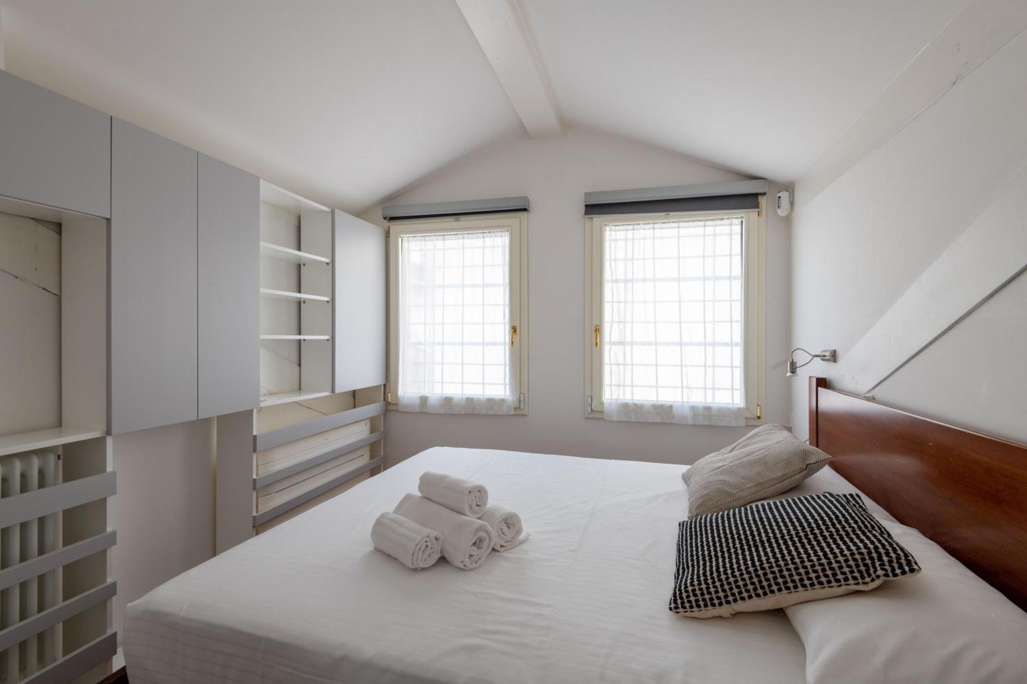 Milano Apartments S Agostino - Porta Genova エクステリア 写真