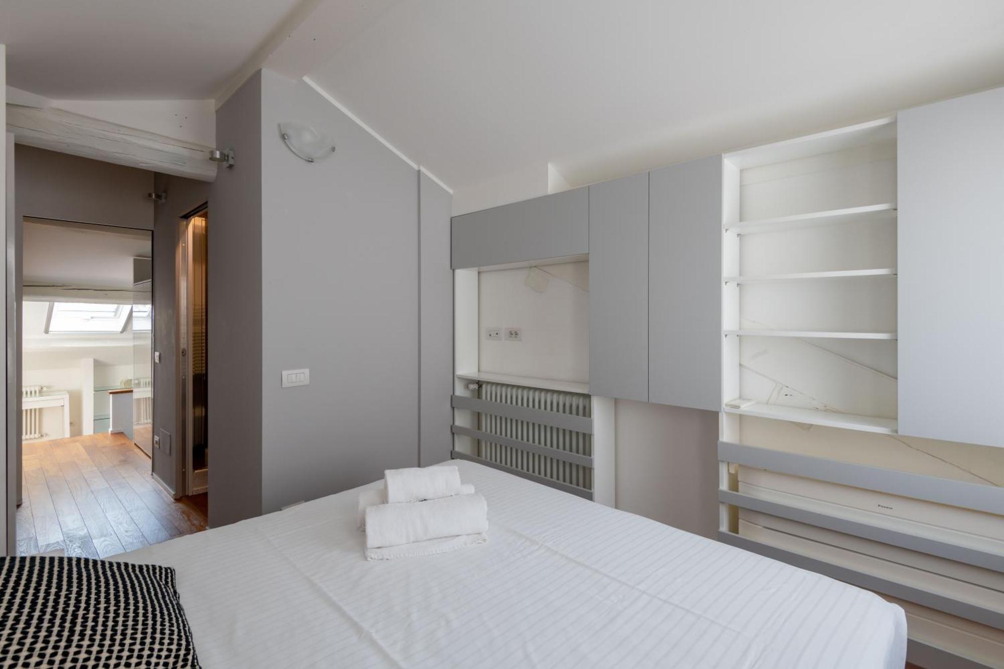Milano Apartments S Agostino - Porta Genova エクステリア 写真